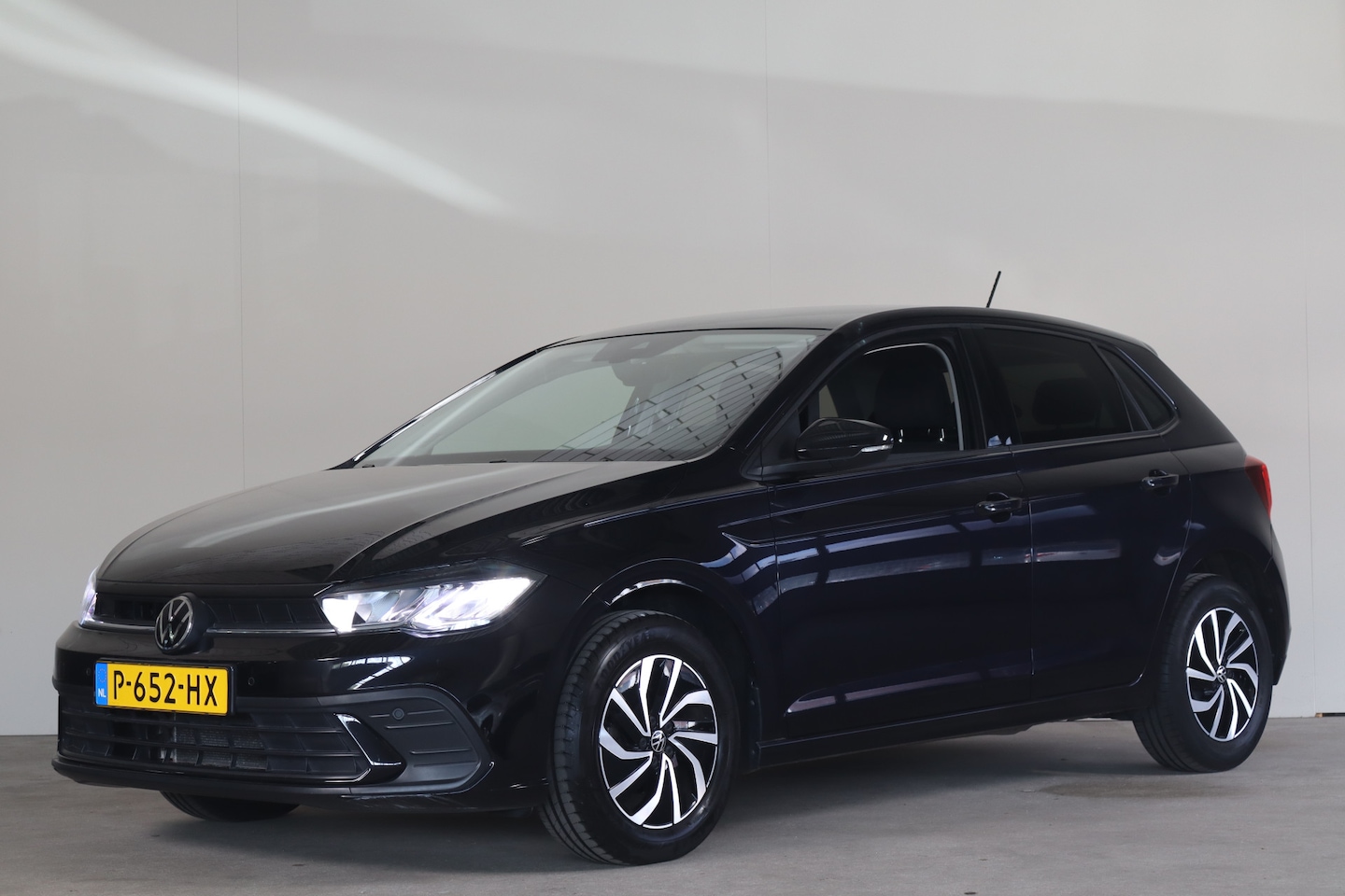 Volkswagen Polo - 1.0 TSI Life NL-Auto!! Adap. cruise I Apple Car-play - AutoWereld.nl