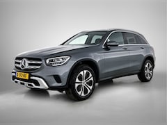 Mercedes-Benz GLC-klasse - 300 e 4MATIC Plug-In Hybride | Alarm | Led verlichting | Digitaal Dash | Parkeerpakket met