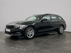 BMW 3-serie Touring - 330e | Trekhaak met elektrisch wegklapbare kogel | Sportstoelen voor | Elektrisch verwarmd