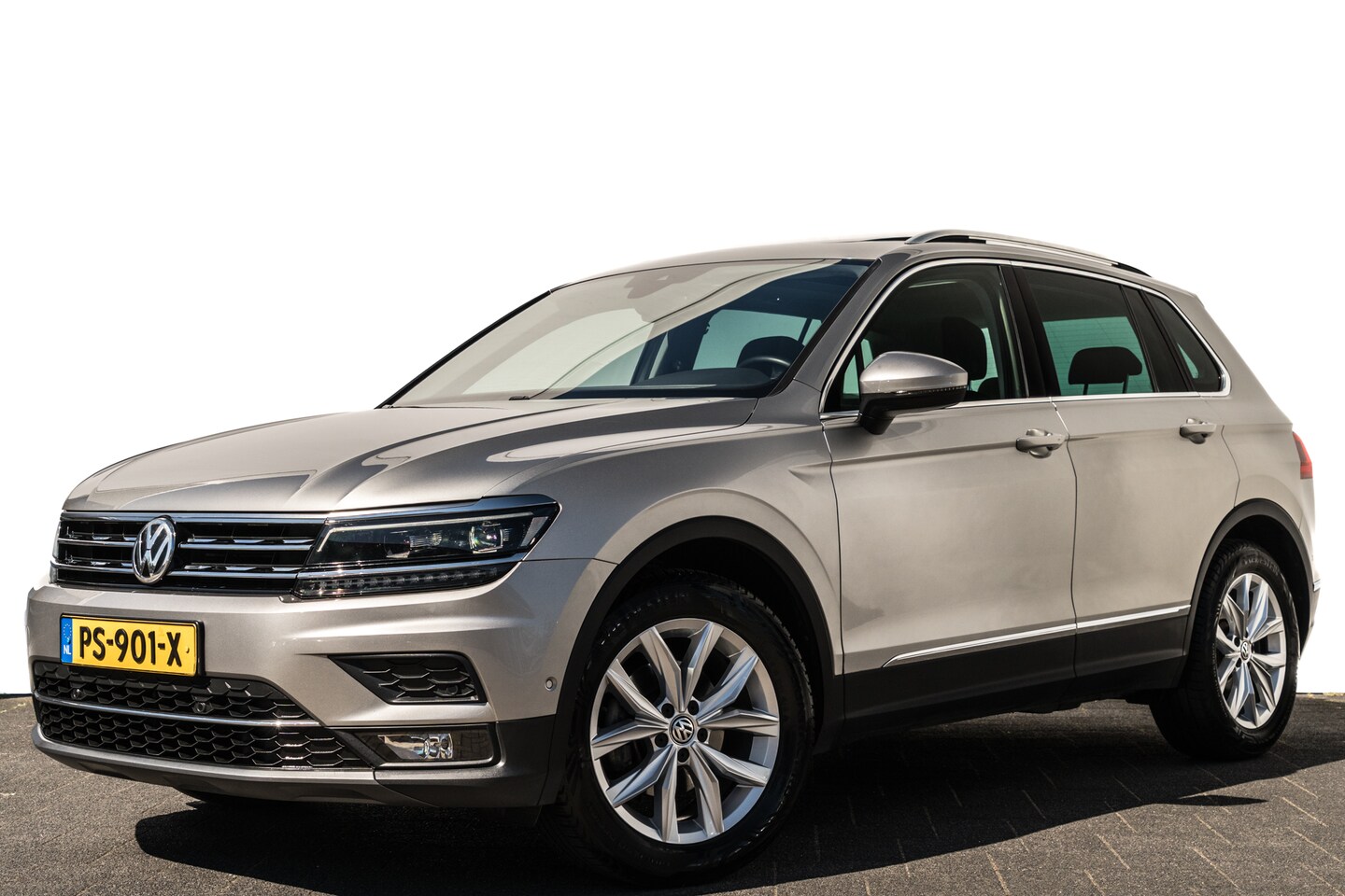 Volkswagen Tiguan - 1.4 TSi ACT 150 Pk DSG Highline | Panoramadak | Adapt. Cruise | LED | Virtual cockpit | 18 - AutoWereld.nl