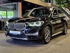 BMW X1 - xDrive25e High Executive X-Line | Panorama | Trekhaak | Camera