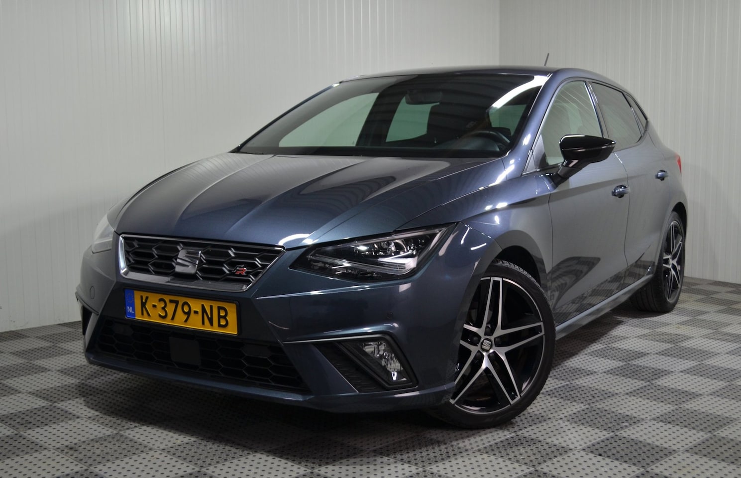 SEAT Ibiza - 1.0 TSI FR Business Intense Plus / Led / Virtual / stoelverw./ Carplay / Cam./ 1 eigen./ N - AutoWereld.nl