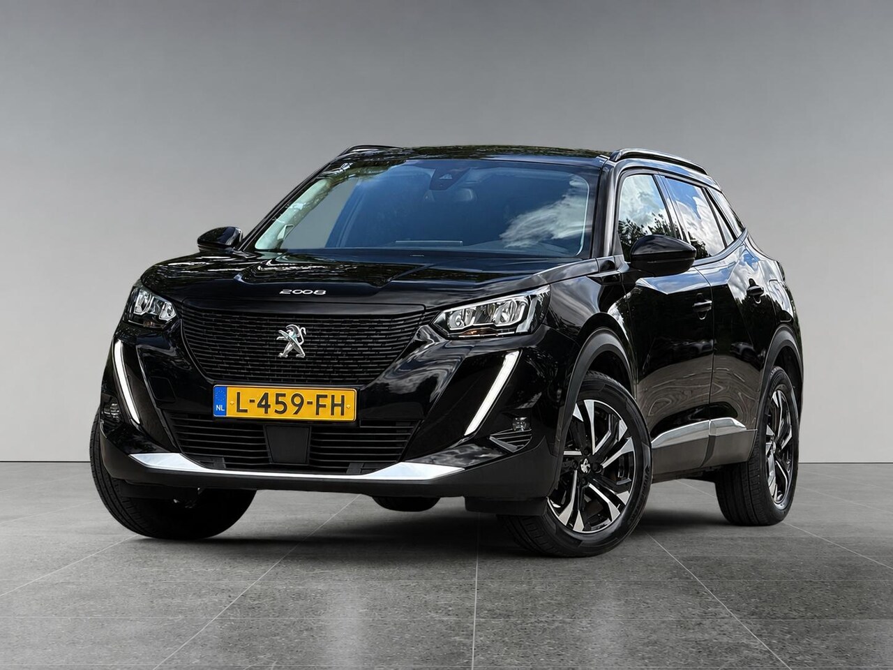 Peugeot e-2008 - Allure Pack EV 3-FASEN 50kWh 136pk | 3D i-COCKPIT® | NAVI | CAMERA | 17'' LM | APPLE CARPL - AutoWereld.nl