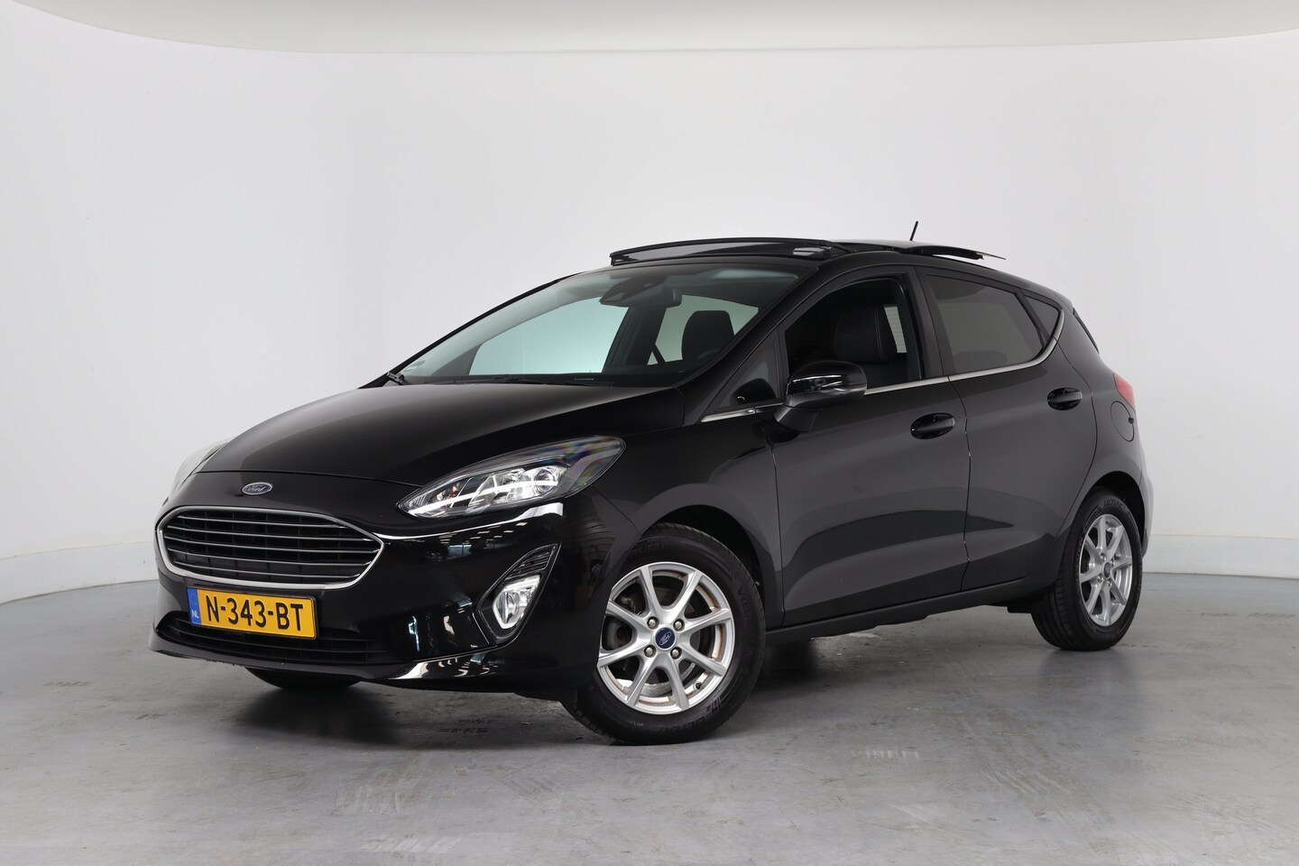 Ford Fiesta - 1.0 EcoBoost Titanium | Dealer Onderhouden! | Open Dak | Winterpakket | Navi By App | Clim - AutoWereld.nl