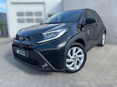 Toyota Aygo X - 1.0 VVT-i MT Pulse Active CAMERA / ACC / LMV 17 INCH / LEDKOPLAMPEN / HOGE INSTAP / ZEER N