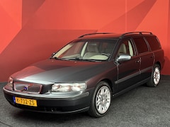Volvo V70 - 2.4 Comfort Line | Stoelverwarming | Trekhaak | Cruise