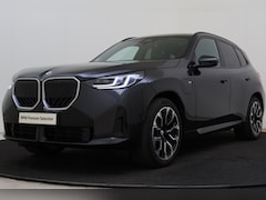 BMW X3 - 30e xDrive M Sport Automaat / Panoramadak / Sportstoelen / Comfort Access / Adaptieve LED