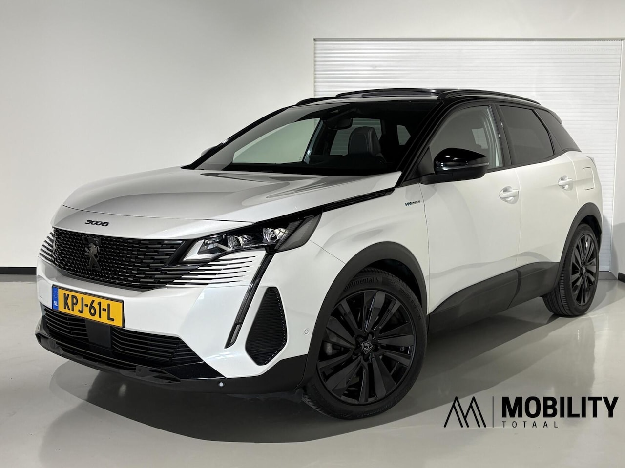 Peugeot 3008 - Hybrid4 300pk GT 4x4|PANODAK|Nappa Leder|360°|Massage|Focal|19 inch|ACC|Night Vision| - AutoWereld.nl