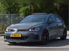 Volkswagen Golf - 2.0 TSI GTI TCR Performance Pack Executive 290 pk Nardo Grey | Vol | Keyless | Pano | Came