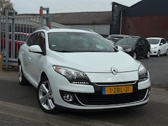Renault Mégane Estate - 1.2 TCe Dynamique | Navigatie | Trekhaak | A.Camera | 17” LMV | Climate control | Cruise c