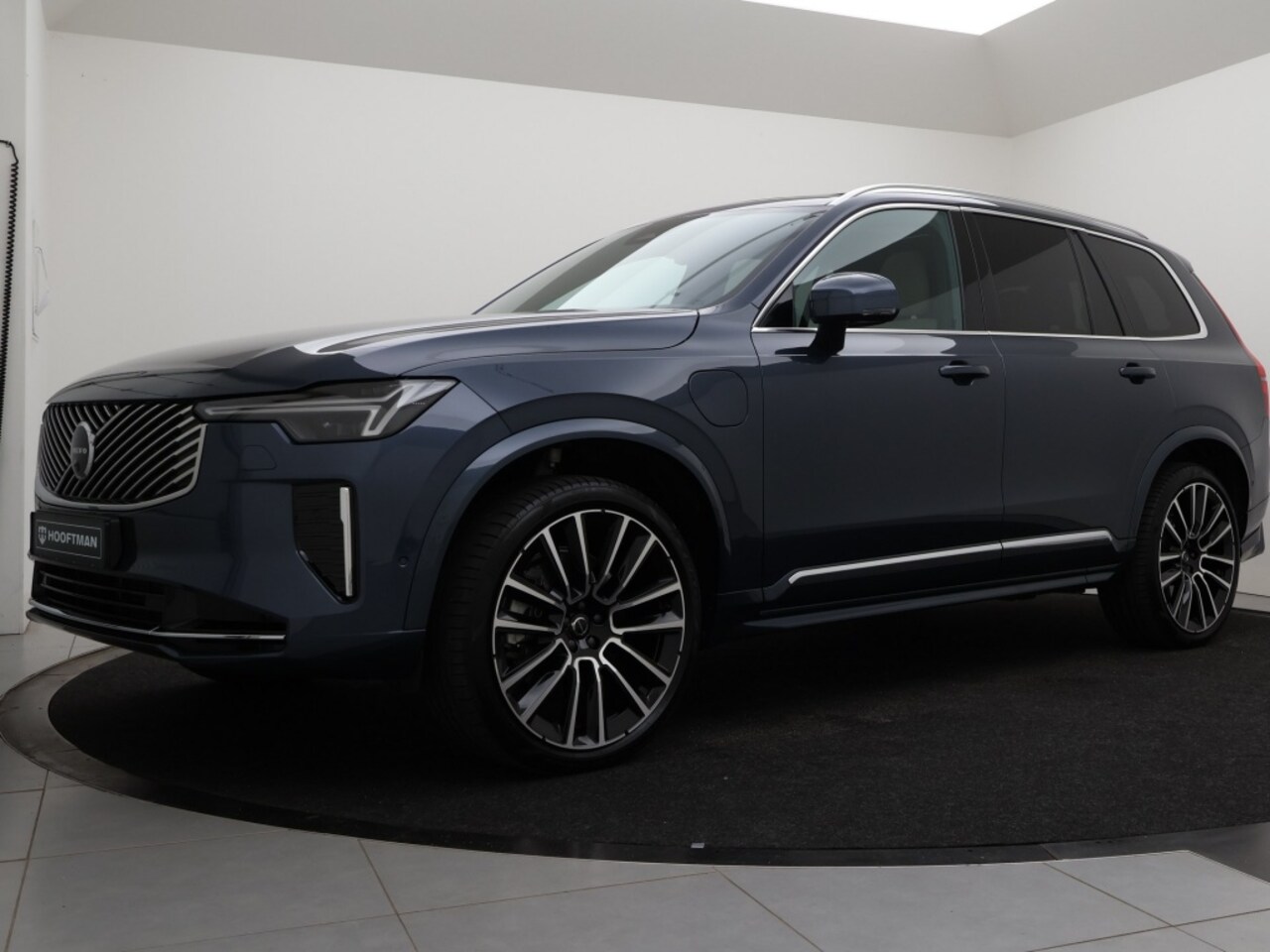 Volvo XC90 - T8 PLUG-IN HYBRID ULTRA BRIGHT HEICO LUCHTVERING SCHUIFDAK HARMA - AutoWereld.nl