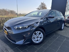 Kia Cee'd - Ceed 1.5 T-GDi DynamicLine Eerste Eigenaar, Apple Carplay/Android Auto, Navigatie, Cruise