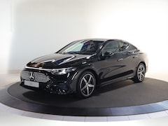 Mercedes-Benz CLA-Klasse - 200 Business Solution AMG 58 kWh | Panoramadak | Premium Pakket | Superscreen | Trekhaak |
