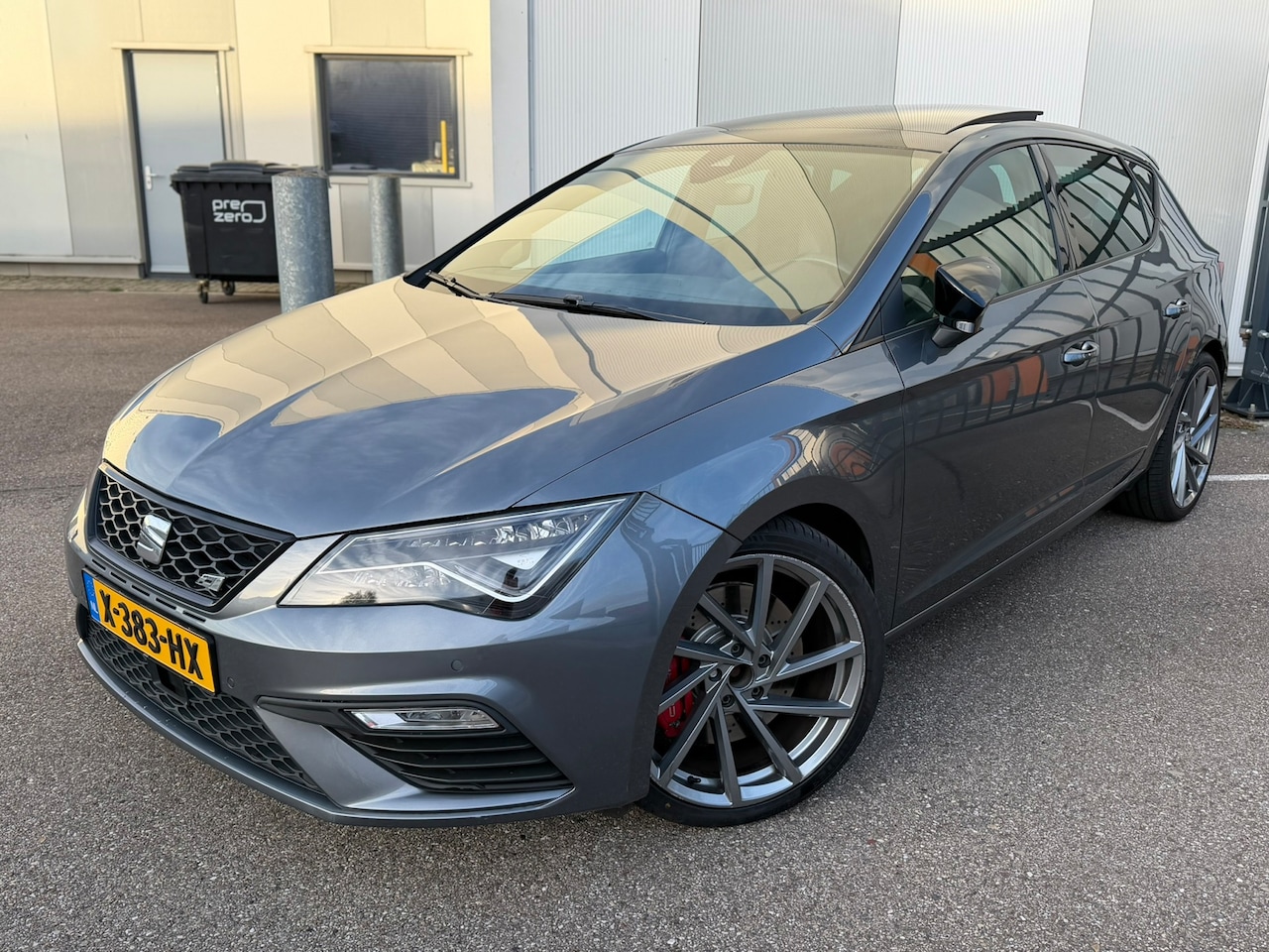 SEAT Leon - 2.0 TSI DSG CUPRA|300pk|LED|Pano|SEAT Sound|Kuipstoelen|2017! - AutoWereld.nl