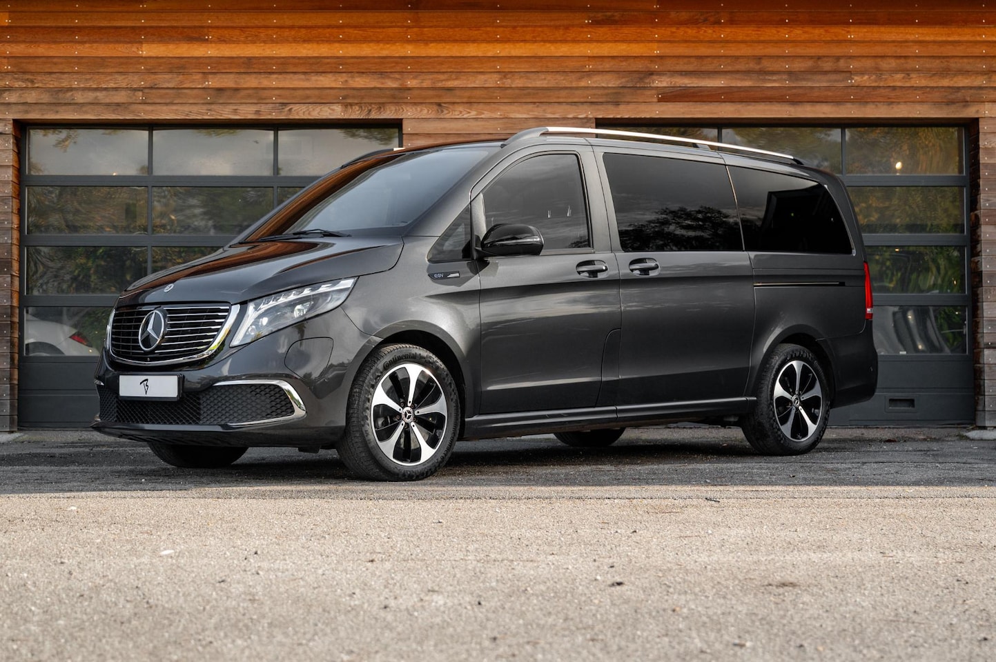 Mercedes-Benz EQV - 300 L2 Avantgarde 90 kWh |Burmester|Pano|360gr.|Luchtv.|Stoelventilatie - AutoWereld.nl
