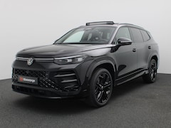 Volkswagen Tayron - 1.5 eHybrid R-Line Edition 272PK DSG Black Style, Pano-Schuifdak, Trekhaak, 20" LM Velgen,