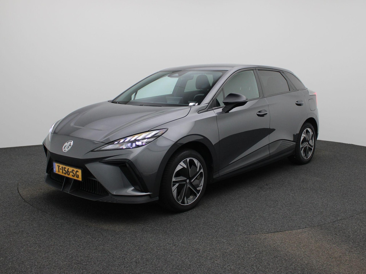 MG MG4 - Comfort 64 kWh | Navigatie | Climate Control | Apple Carplay / Android Auto | Parkeer sens - AutoWereld.nl
