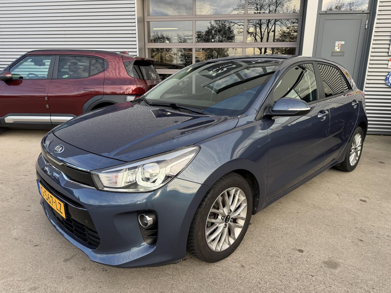 Kia Rio - 1.0 TGDI DynamicPlusLine NL-dealerauto Automaat Keyless | Privacyglass | DAB+ | Navi | Cam - AutoWereld.nl