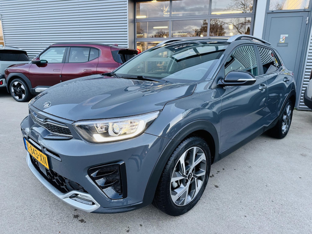 Kia Stonic - 1.0 T-GDi MHEV GT-Line NL-Dealerauto Automaat NW geleverd & Onderhouden | Keyless | Privac - AutoWereld.nl