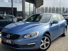 Volvo V60 - 2.0 D3 Kinetic Business 150PK | NL AUTO | 2e Eigenaar | Zeer Nette Staat | Trekhaak | Park