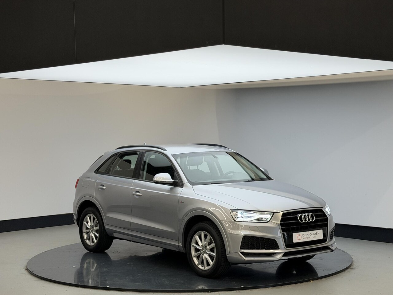 Audi Q3 - 1.4 TFSI Adrenalin 150 PK | S-Line | Park sens voor/achter | Clima | NL Auto - AutoWereld.nl