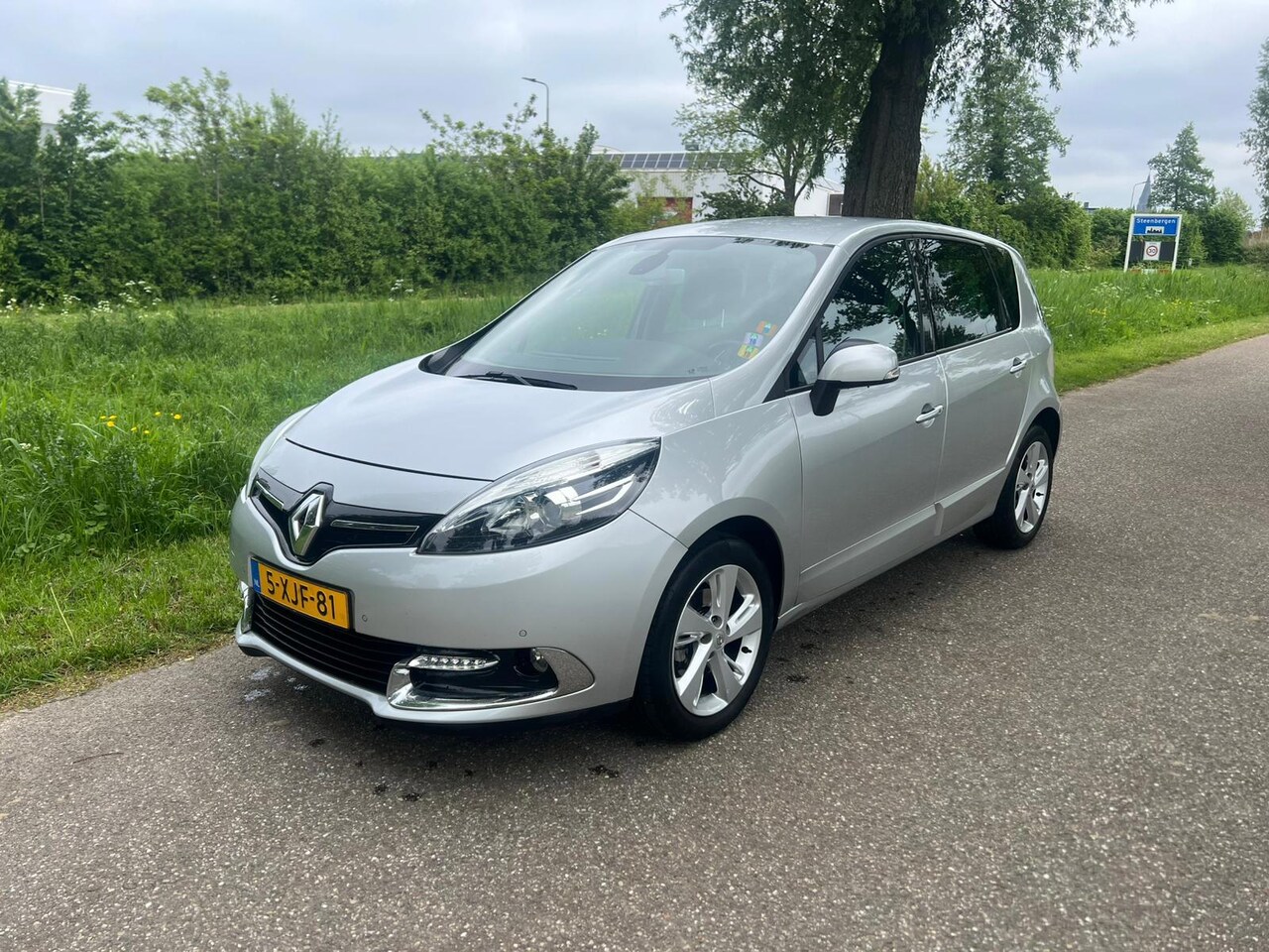 Renault Scénic - 1.2 TCe R-Cinéma 1e Eigenaar Airco Cruise Pdc Achter Navi Half Leder - AutoWereld.nl