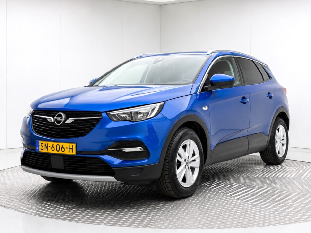 Opel Grandland X - 1.6 CDTi Business Executive | trekhaak | navi | elect. achterklep | pdc achter | keyless | - AutoWereld.nl
