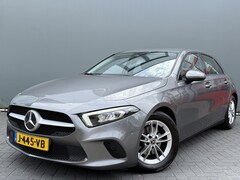 Mercedes-Benz A-klasse - BWJ 2020 180 136 PK Luxury Line AUTOMAAT | TREKHAAK | STOELVERW. | FULL LED | CAMERA | CAR