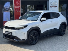 Toyota Urban Cruiser - Dynamic 61 kWh STOEL/STUURVERWARMING BLIND-SPOT KEYLESS WARMTEPOMP CAMERA PARK-SENSOREN NA