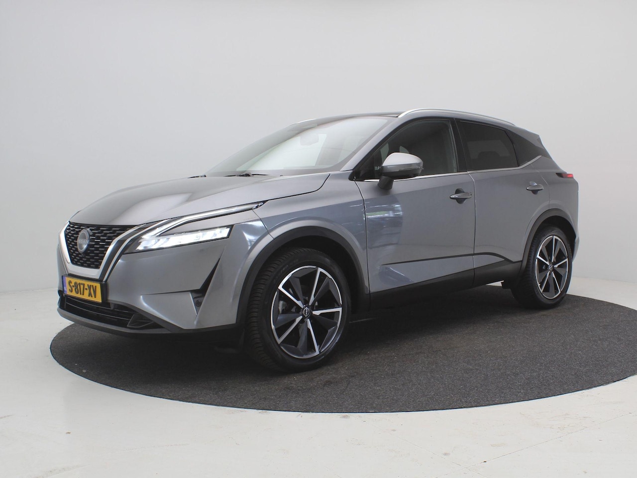 Nissan Qashqai - 1.3 MHEV Tekna / Panoramadak / All Seasonbanden / Trekhaak / 1400 Kg Trekgewicht / Lederen - AutoWereld.nl
