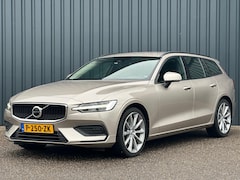Volvo V60 - 2.0 B3 Essential | Elektr. Trekhaak 1800KG | 19"LM | Navigatie | Camera | Parkeersensoren