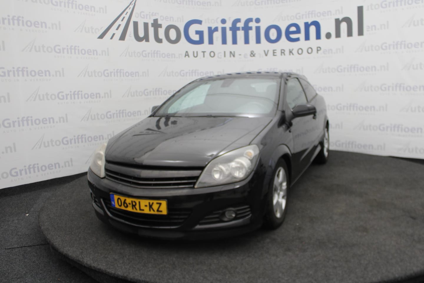 Opel Astra GTC - 2.0 T Sport GTC 200PK met trekhaak - AutoWereld.nl