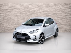 Toyota Yaris - 1.5 Hybrid 115 Dynamic Automaat | Apple Carplay / Android auto | LED verlichting | Grille