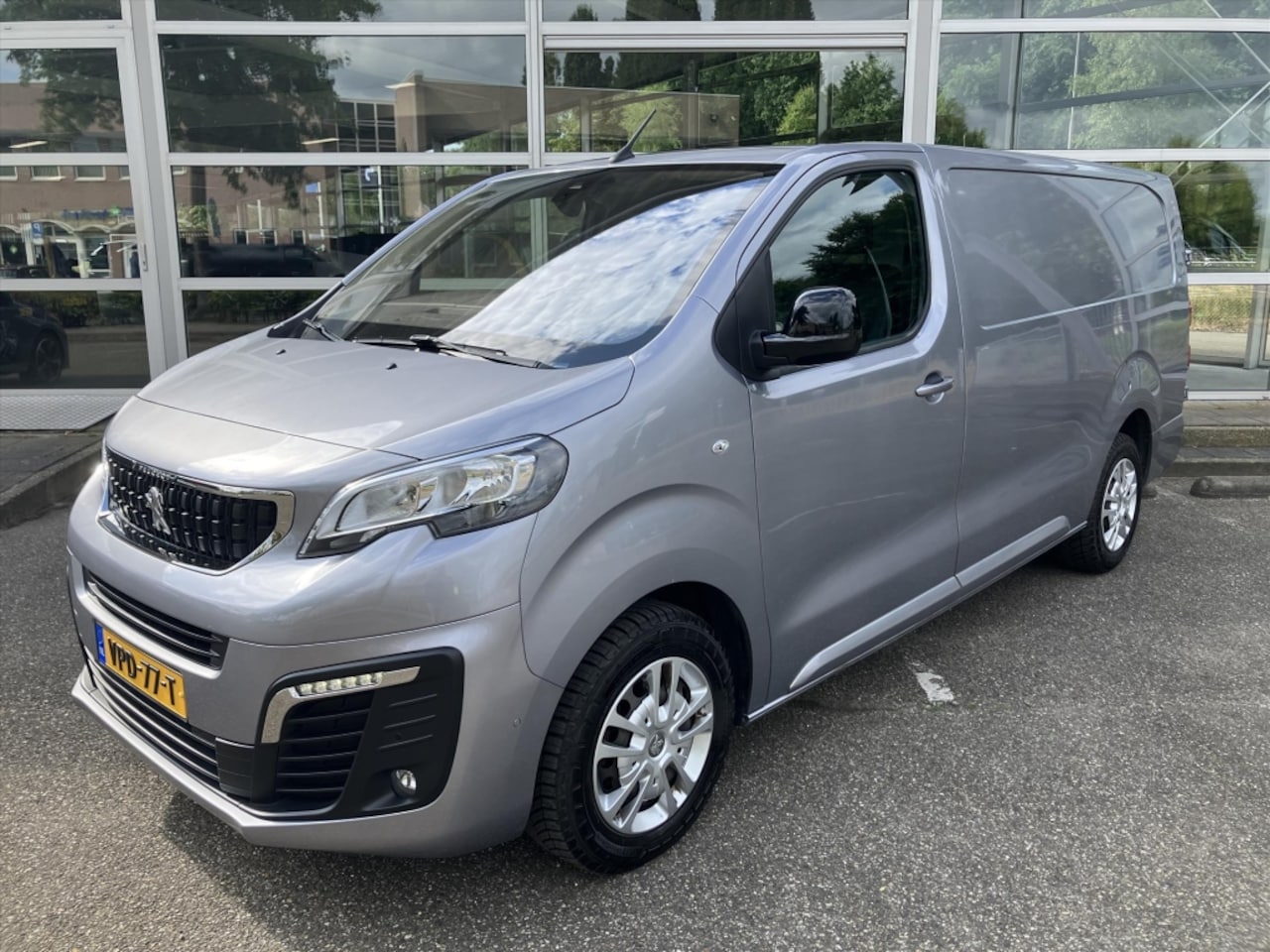 Peugeot Expert - GB Long 2.0 BlueHDi 180pk 3p. EAT8 verh. laadv. Asphalt I NL AUTO - AutoWereld.nl
