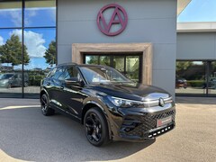 Volkswagen Tiguan - 1.5 eHybrid R-Line | Black line | 360 Camera | Trekhaak | Dode hoek | IQ light | Elek. kle