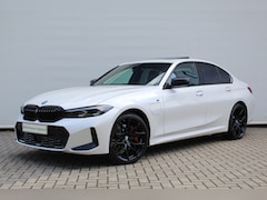 BMW 3-serie - 330e M Sport Automaat / Schuif-kanteldak / M Sportstoelen / Active Cruise Control / Adapti