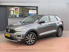 Volkswagen T-Roc - 1.0 TSI 85kw 116pk Style Led, Virtual Cockpit, LMV, Camera , Trekhaak afneembaar, DAB+ , N