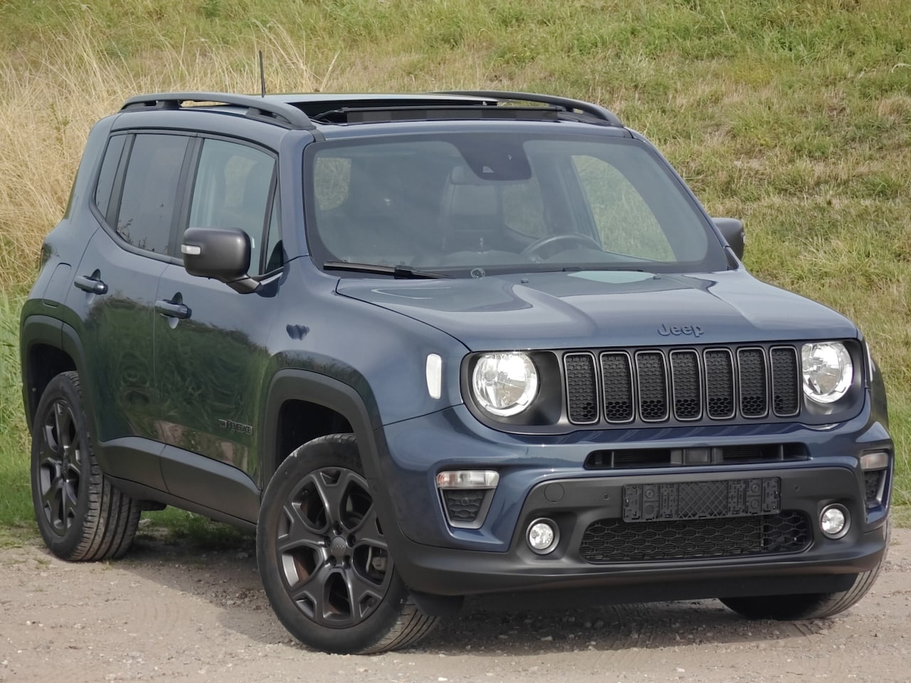 Jeep Renegade - 240pk Plug-in Hybrid 80th Anniversary | Panoramadak | Leder - AutoWereld.nl
