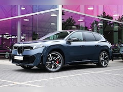 BMW iX3 - 40 eDrive M Sport / Trekhaak / Panoramadak / M Sportstoelen / 3D Head-Up / Harman Kardon /