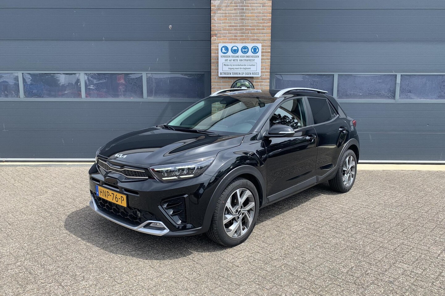Kia Stonic - 1.0 T-GDi MHEV GT-PlusLine | Schuif/open dak | Navigatie | Camera | Stuur/Stoelverw. | Cli - AutoWereld.nl