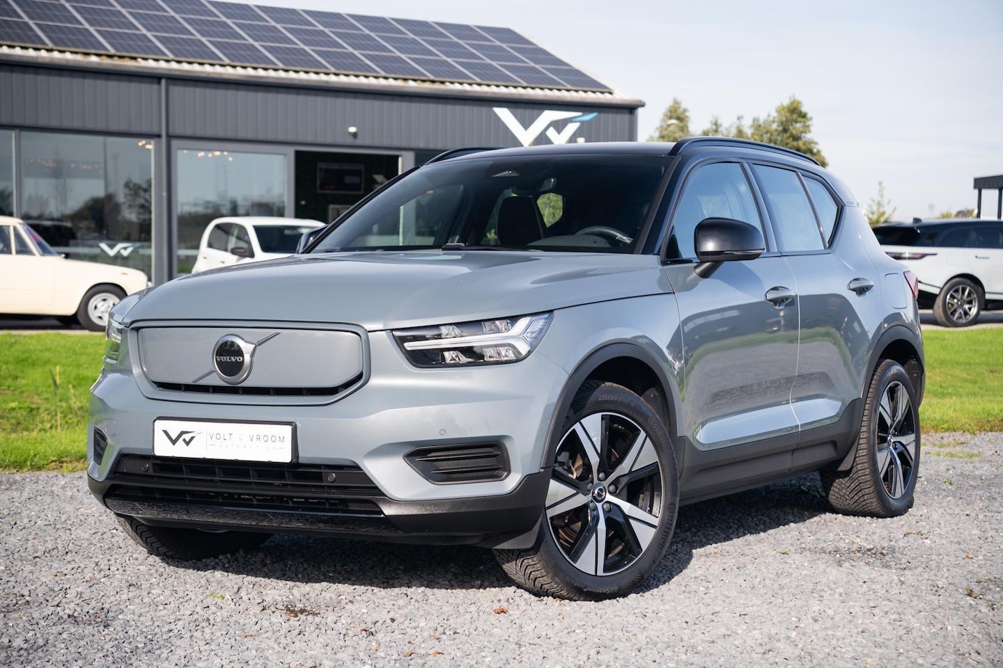 Volvo XC40 - Recharge R-Design 70kWh|Org NL NAP|1 Eig|LED|CarPlay|DAB|Leder/Alcantara|Camera|All-Season - AutoWereld.nl