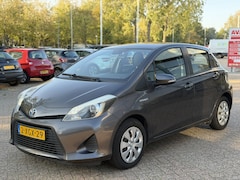 Toyota Yaris - 1.5 Full Hybrid Aspiration Automaat | Camera | Navigatie