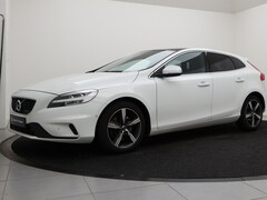 Volvo V40 - T3 AUT(6) POLAR+ SPORT PANORAMADAK HARMAN KARDON 17INCH STANDKACHEL