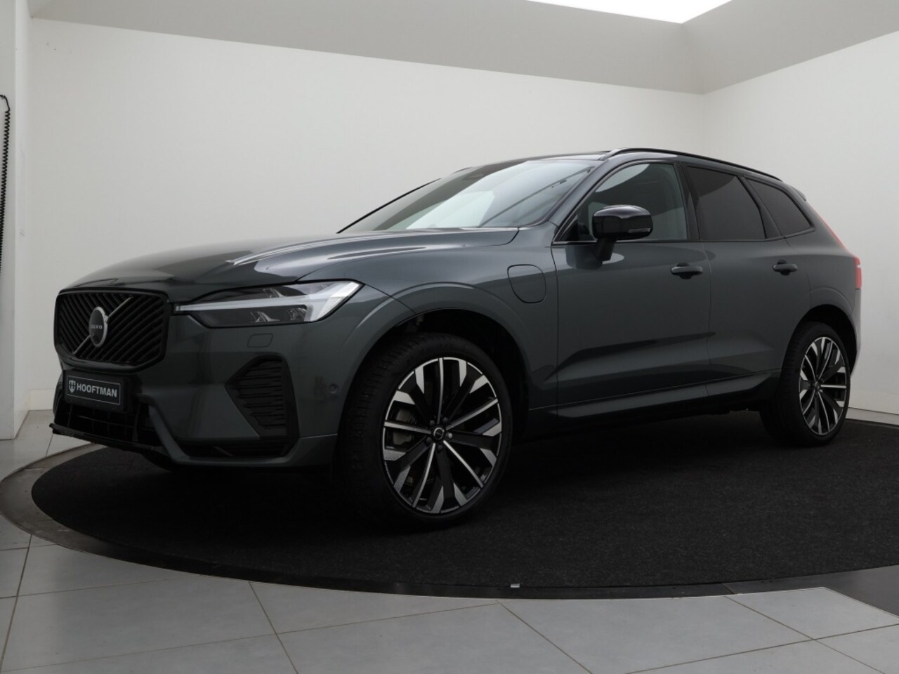 Volvo XC60 - T8 PLUG-IN HYBRID *NIEUW MODEL* ULTRA EXECUTIVE LUCHTVERING BOWERS&WILKINS TREKHAAK - AutoWereld.nl