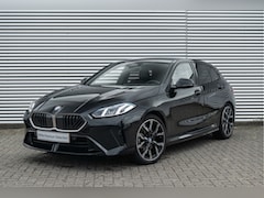 BMW 1-serie - 120 M Sport Automaat / Sportstoelen / Achteruitrijcamera / M Adaptief onderstel / Stuurver