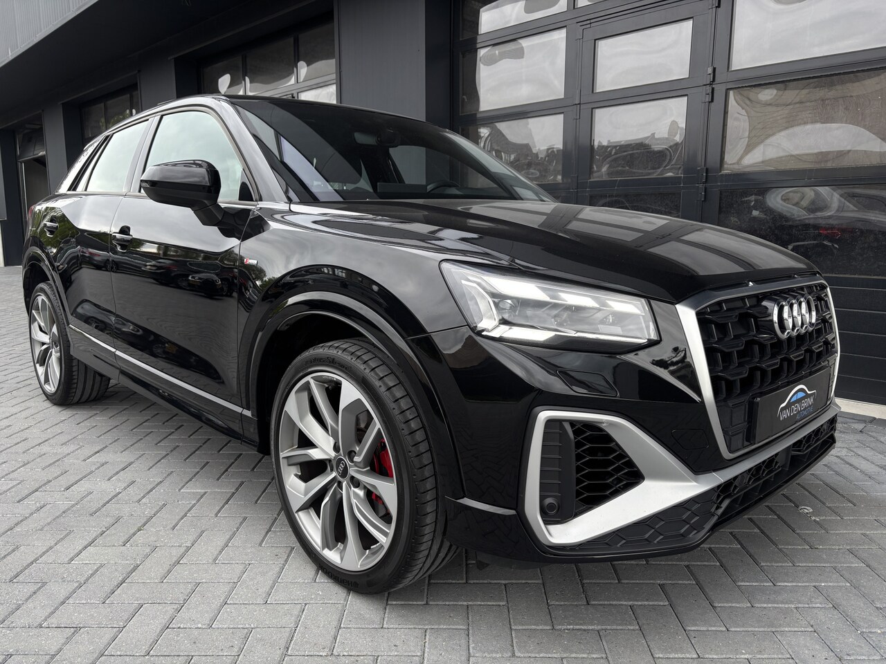 Audi Q2 - 35 TFSI S-line Pano B&O Keyless Matrix ACC - AutoWereld.nl
