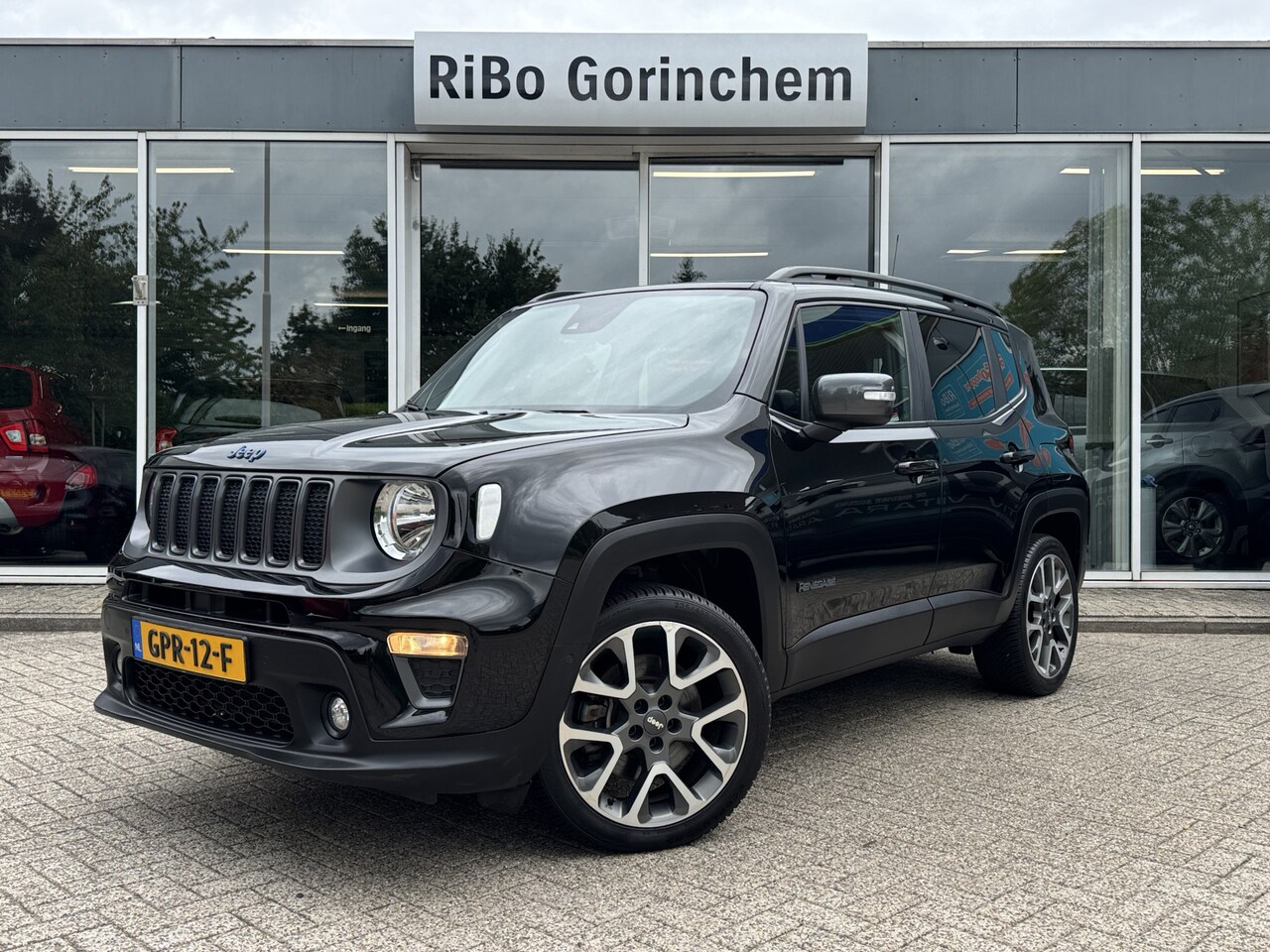 Jeep Renegade - 4xe 240 Plug-in Hybrid Electric S * Achteruitrijcamera * ACC * - AutoWereld.nl
