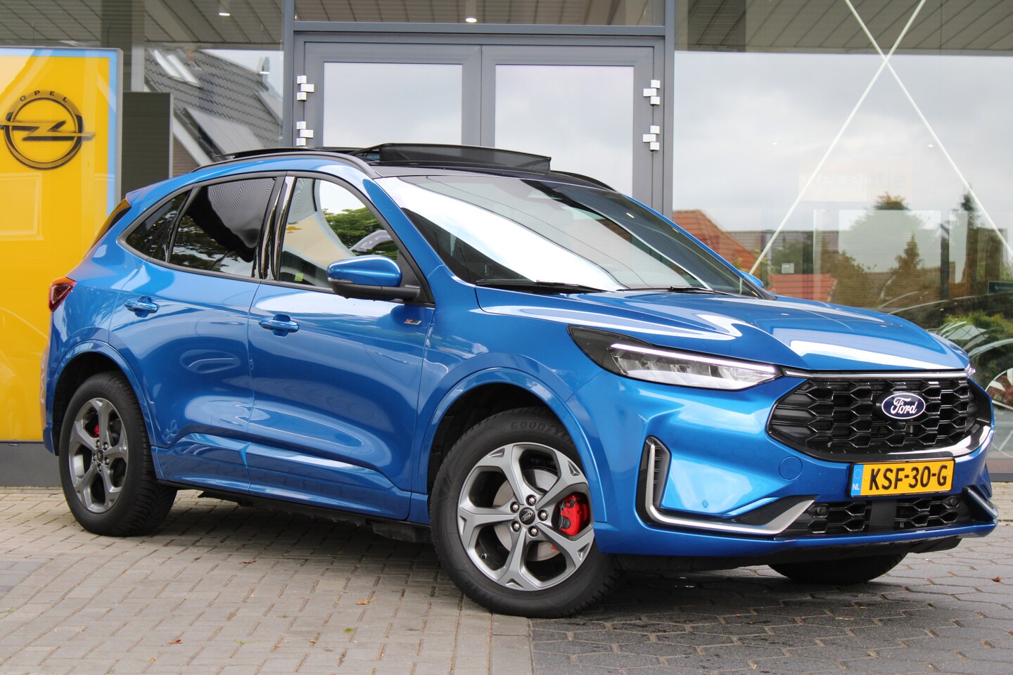 Ford Kuga - 2.5 PHEV ST-Line X | Panoramadak | Trekhaak | B&O | Winterpack - AutoWereld.nl