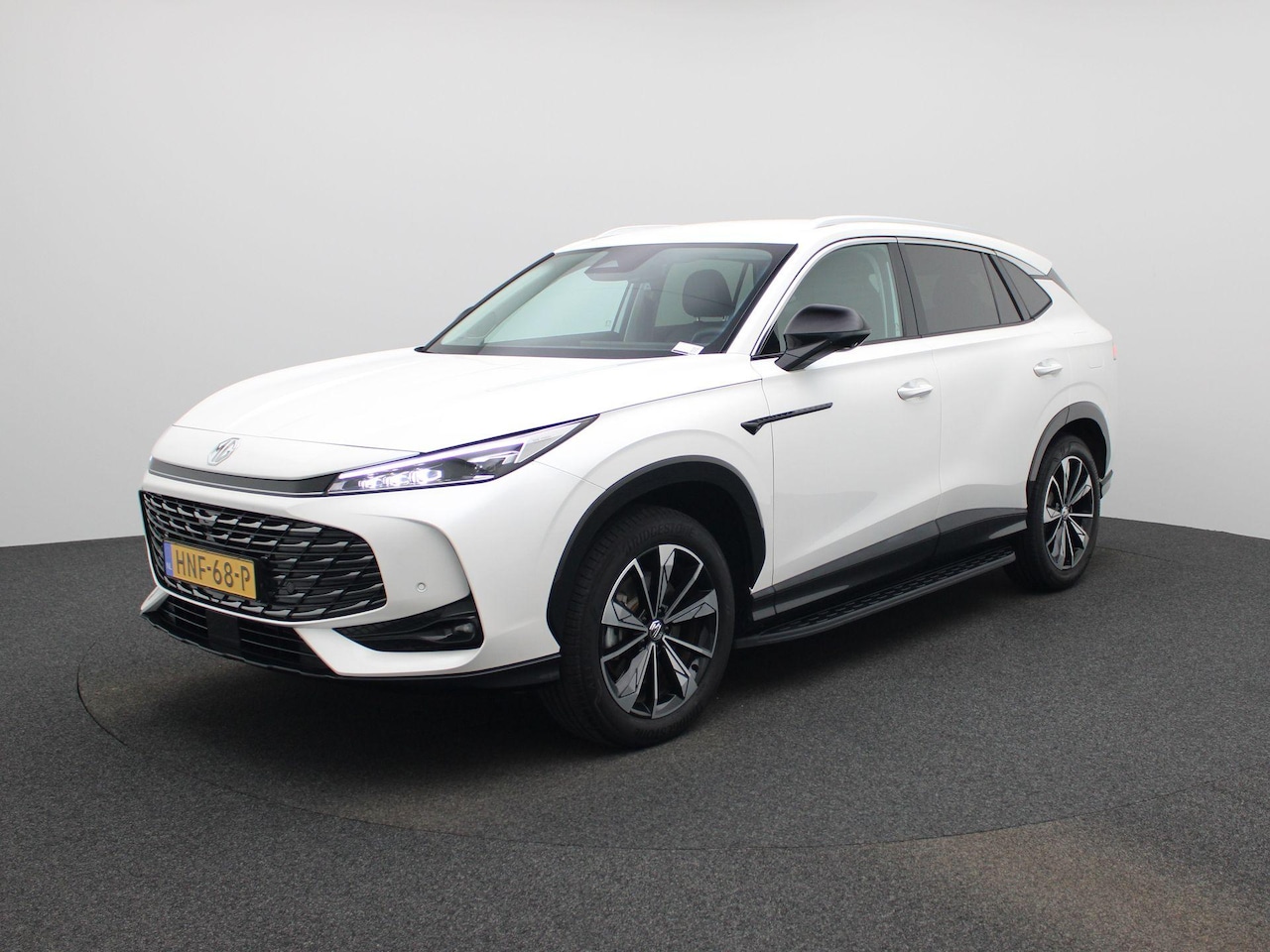MG MG HS PHEV - 1.5 Aut. Luxury | 7 jaar fabrieksgarantie | 1e-Eig. | 100km Elektrisch | Navi | CarPlay | - AutoWereld.nl