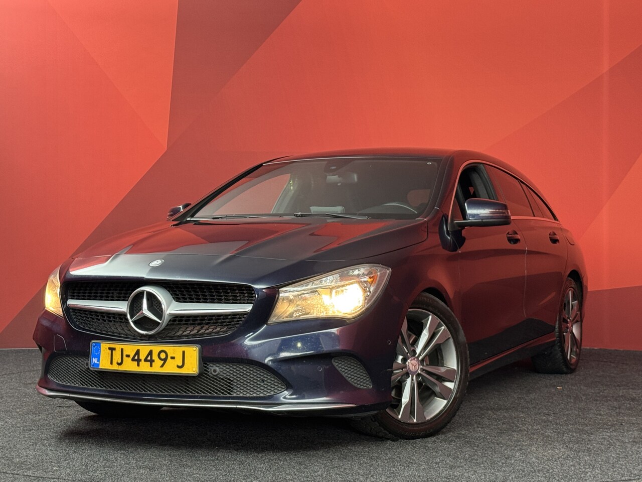 Mercedes-Benz CLA-klasse Shooting Brake - 180 d | Navi | Stoelverwarming | Cruise - AutoWereld.nl